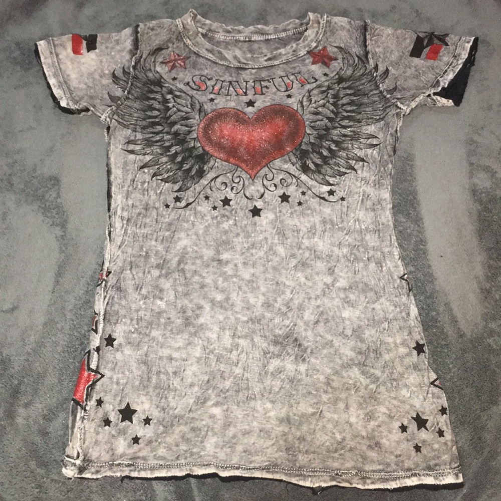 🆕Distressed sinful tee - Picture 4 of 8